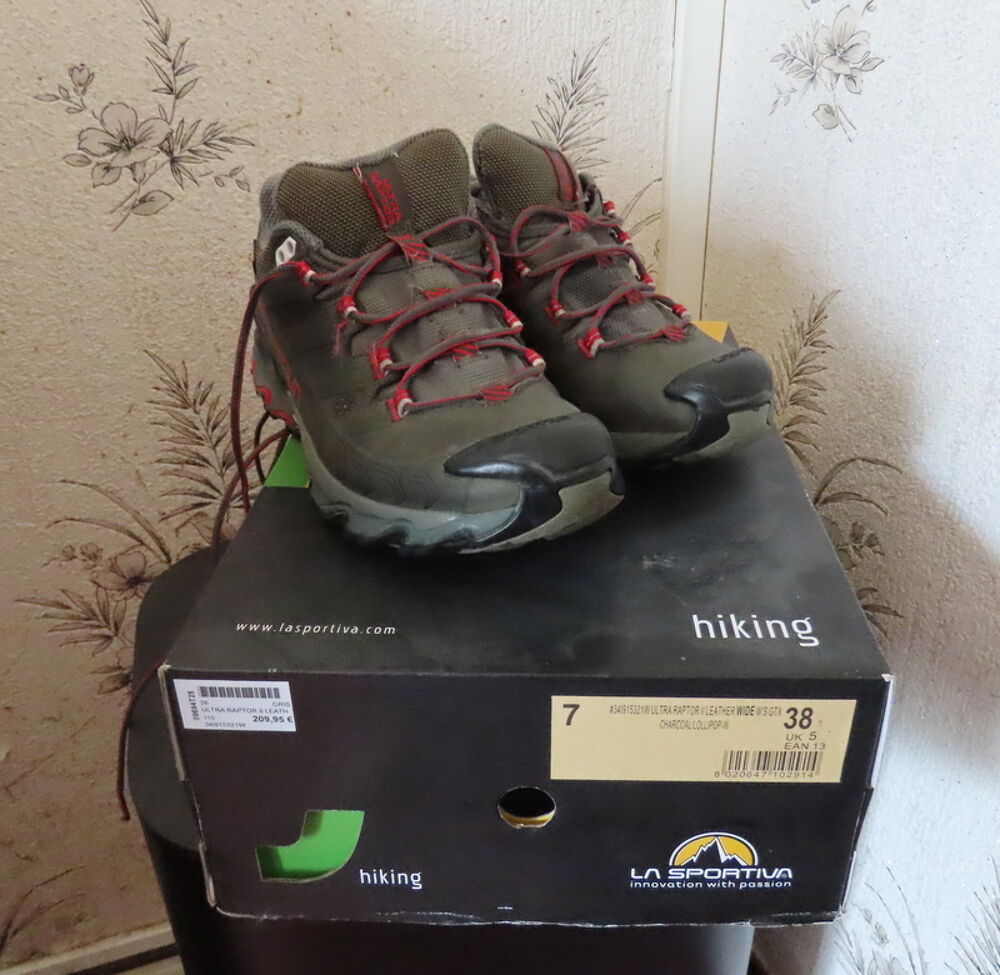 Chaussures de randonn&eacute;e La Sportiva kaki Sports