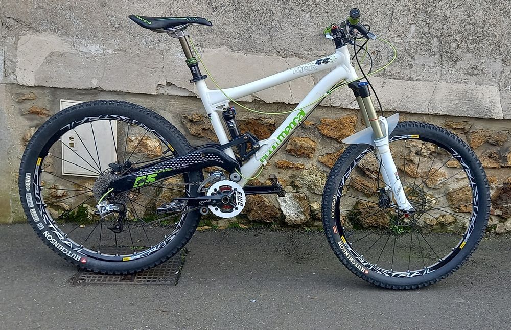 Commencal META 55 Team custom enduro Vélos
