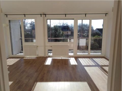   Spacieux F2 61m2 proche toutes commodits Appartement - 2 pice(s) - 61 m