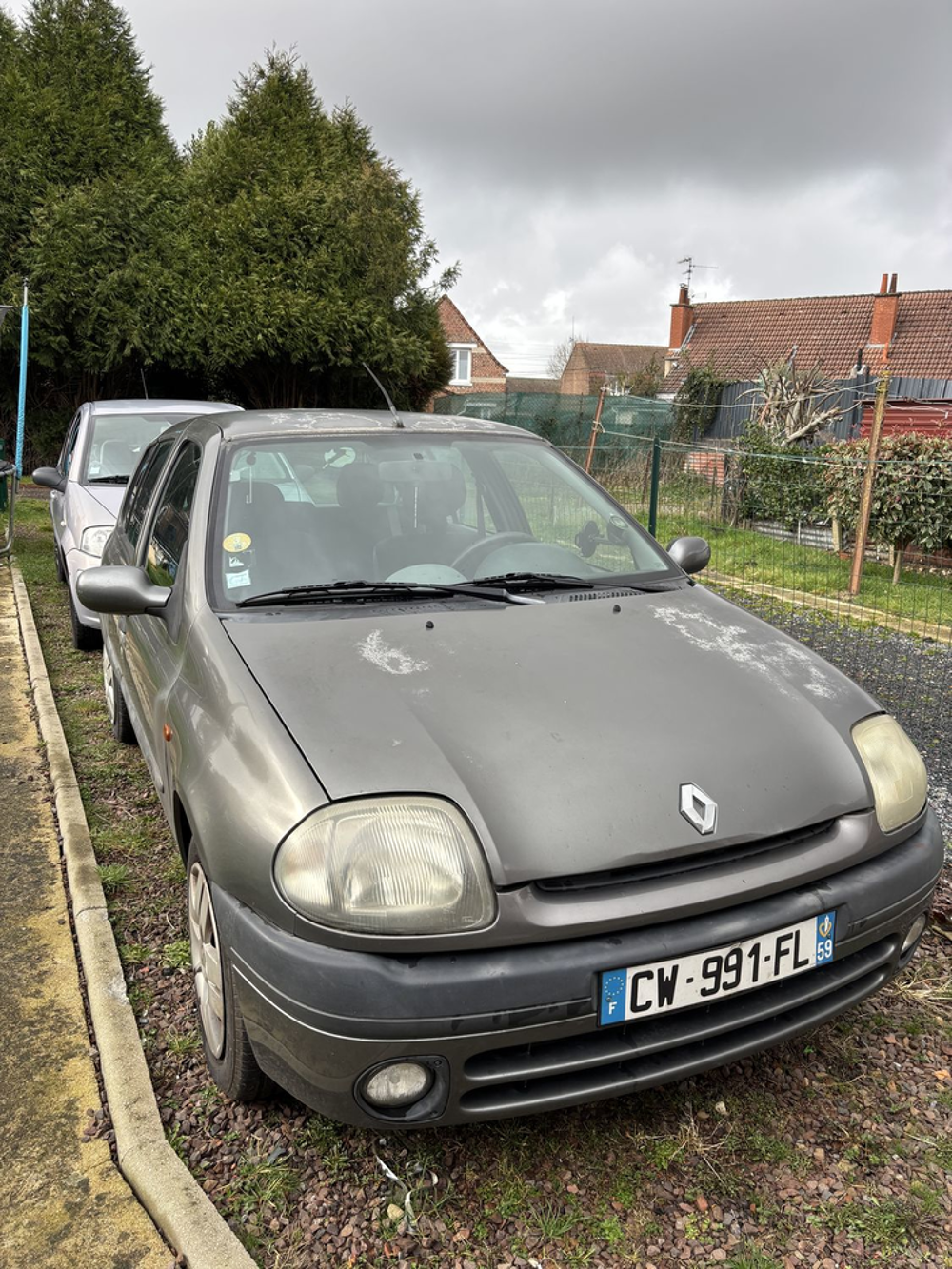 Clio II Clio 1.2i 2000 occasion 59500 Douai