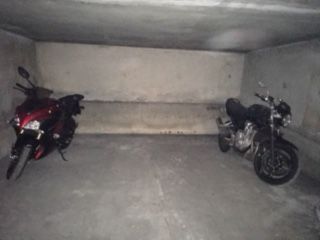  Parking / Garage  louer 9 m Lyon