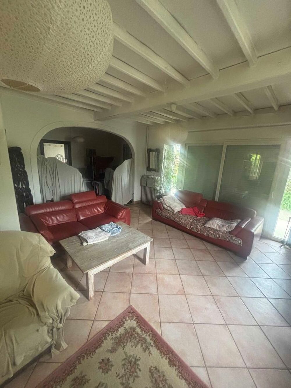 €oeVide grande maison avec beaucoup de mat&eacute;riel de travaux et de bricolage, mat&eacute;riel de b&agrave;&cent;timent, meubles Bricolage
