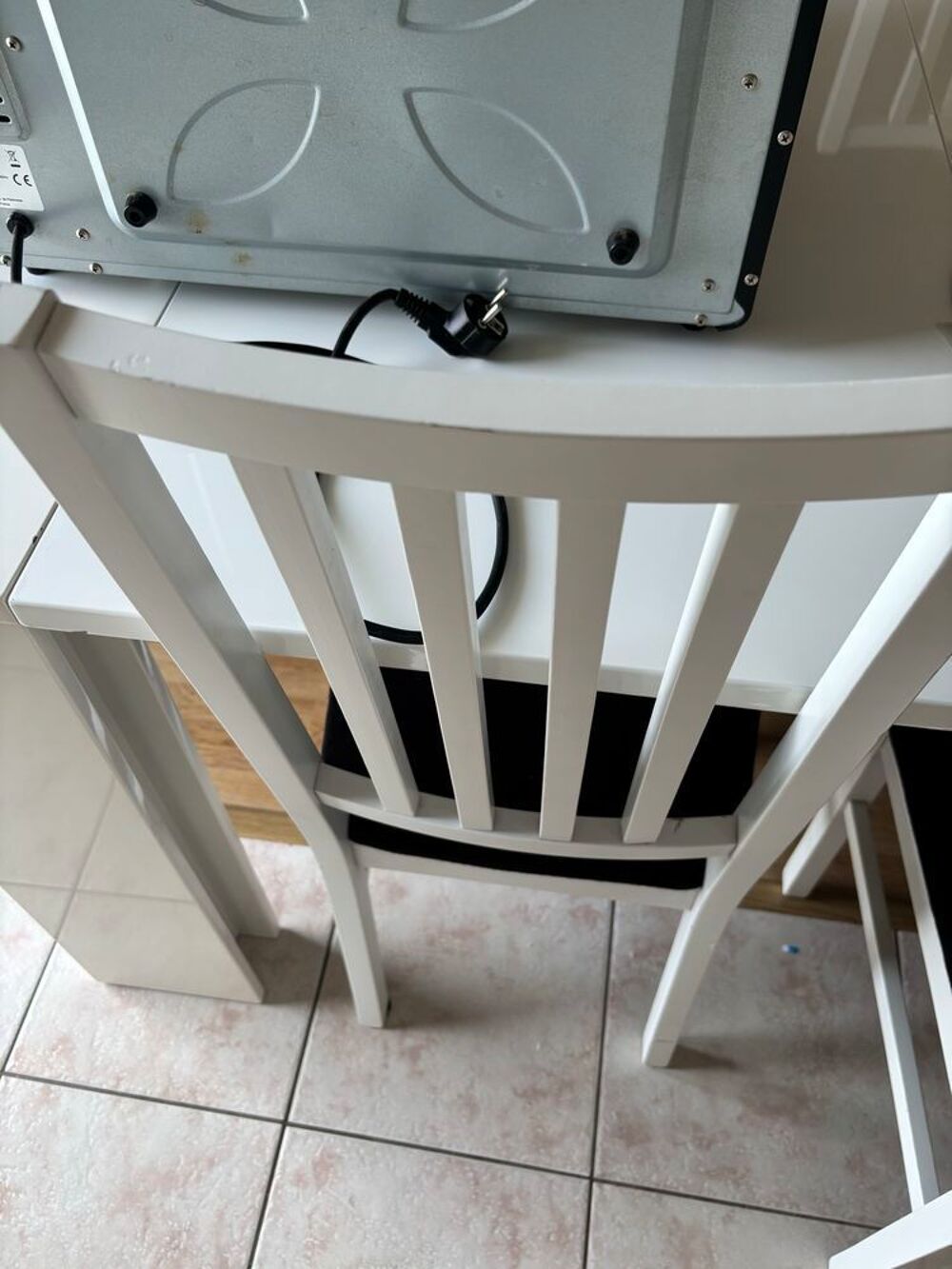 Lot de 4 chaises blanche IKEA Meubles