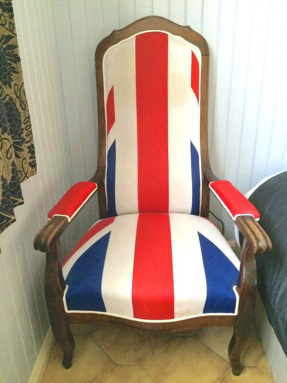 2 Fauteuils anglais recouverts drapeaux anglais. shabby chic Meubles