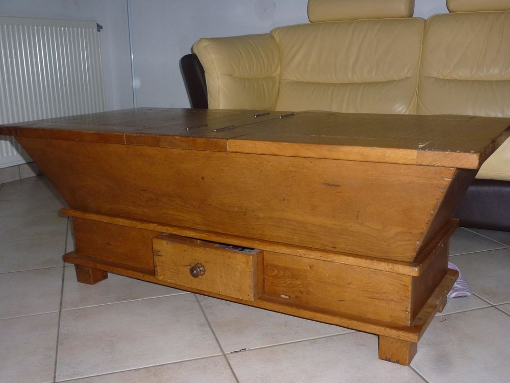 TABLE / COFFRE DE SALON
Meubles