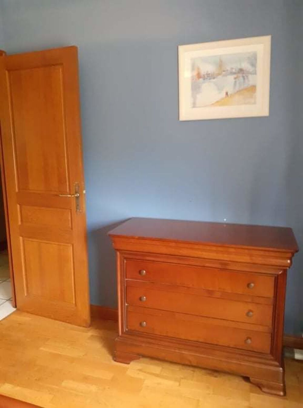 A vendre chambre &agrave; coucher compl&egrave;te en merisier massif. Meubles
