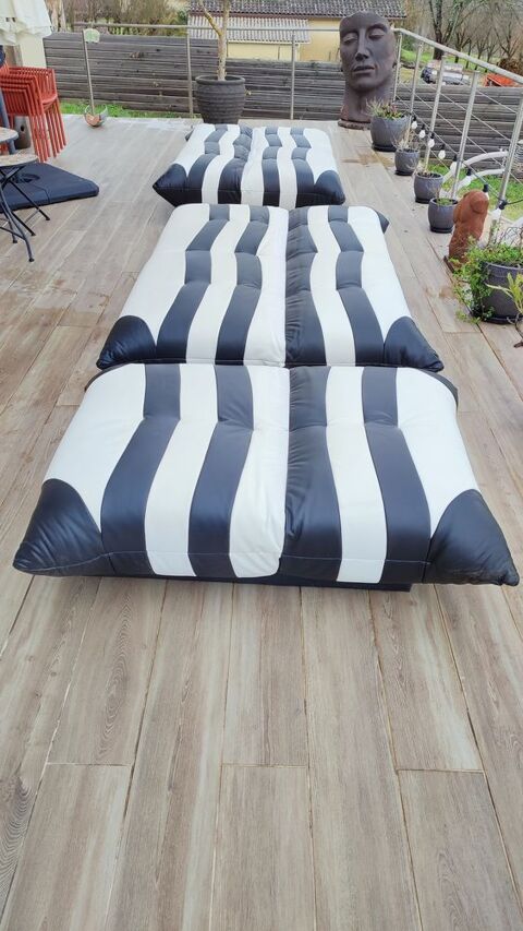 2 canap�s convertibles Clic clac + 1 fauteuil Clic clac 500 Moissac (82)