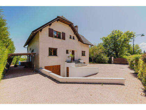   Maison F7 Maison - 7 pièce(s) - 169 m²