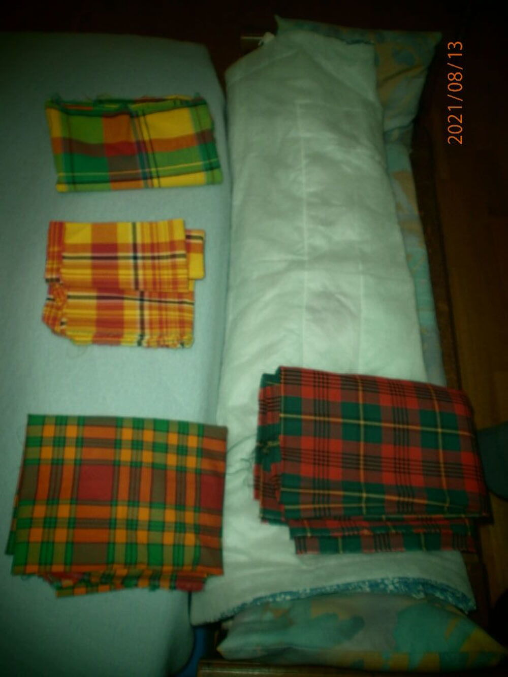 COUPONS DE TISSUS ECOSSAIS Vêtements