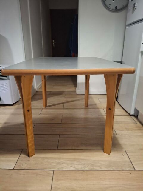 TABLE SALLE A MANGER DESIGN SCANDINAVE 50 Saint-André (66)