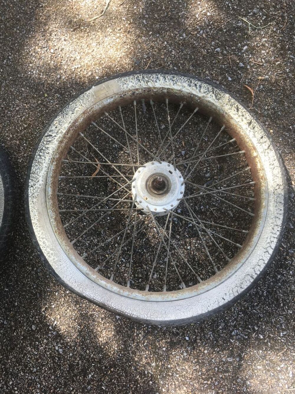 Paire de roue de mobylette (LC) Bricolage