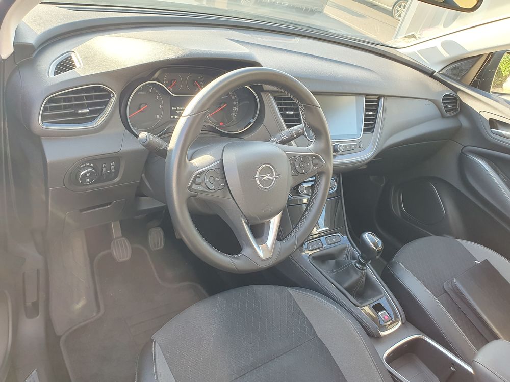 Grandland x Grandland X 1.2 Turbo 130 ch Design Line 120 ans 2018 occasion 13220 Ch&acirc;teauneuf-les-Martigues