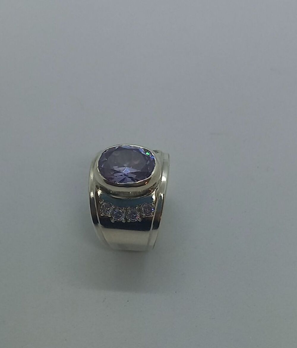 Chevali&egrave;re homme en argent. Bijoux et montres