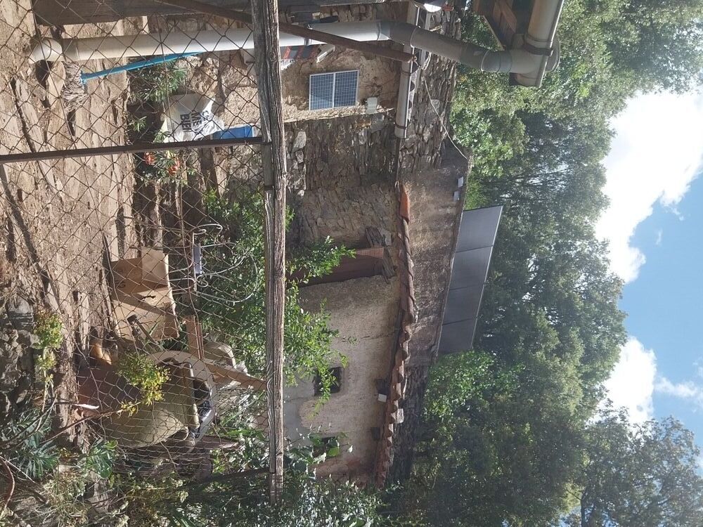 Vente Chalet 6000 m' avec 4 cabanons source et panneaux solaires Saint-pons-de-thomières