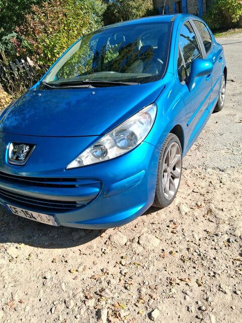 Peugeot 207 1.4 HDi 70ch BLUE LION Premium