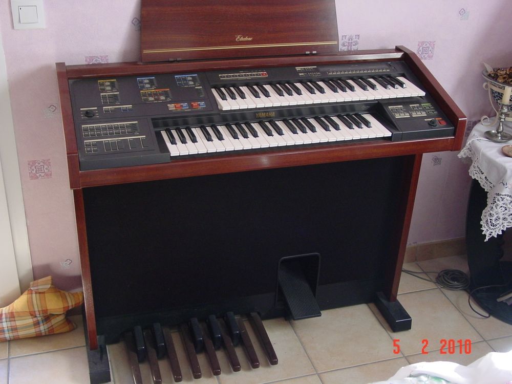 orgue electronique YAMAHA Instruments de musique