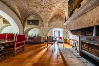  Maison  vendre 8 pices 240 m