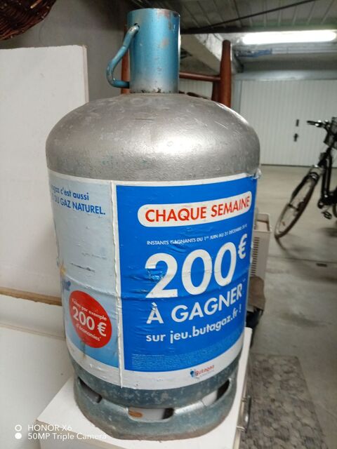 Consigne bonbonne  de gaz BUTAGAZ 
20 Saint-Jean-de-Braye (45)