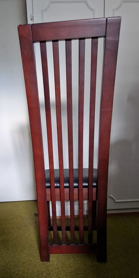 Quatre chaises, armature bois, couleur bordeaux 60 Strasbourg (67)