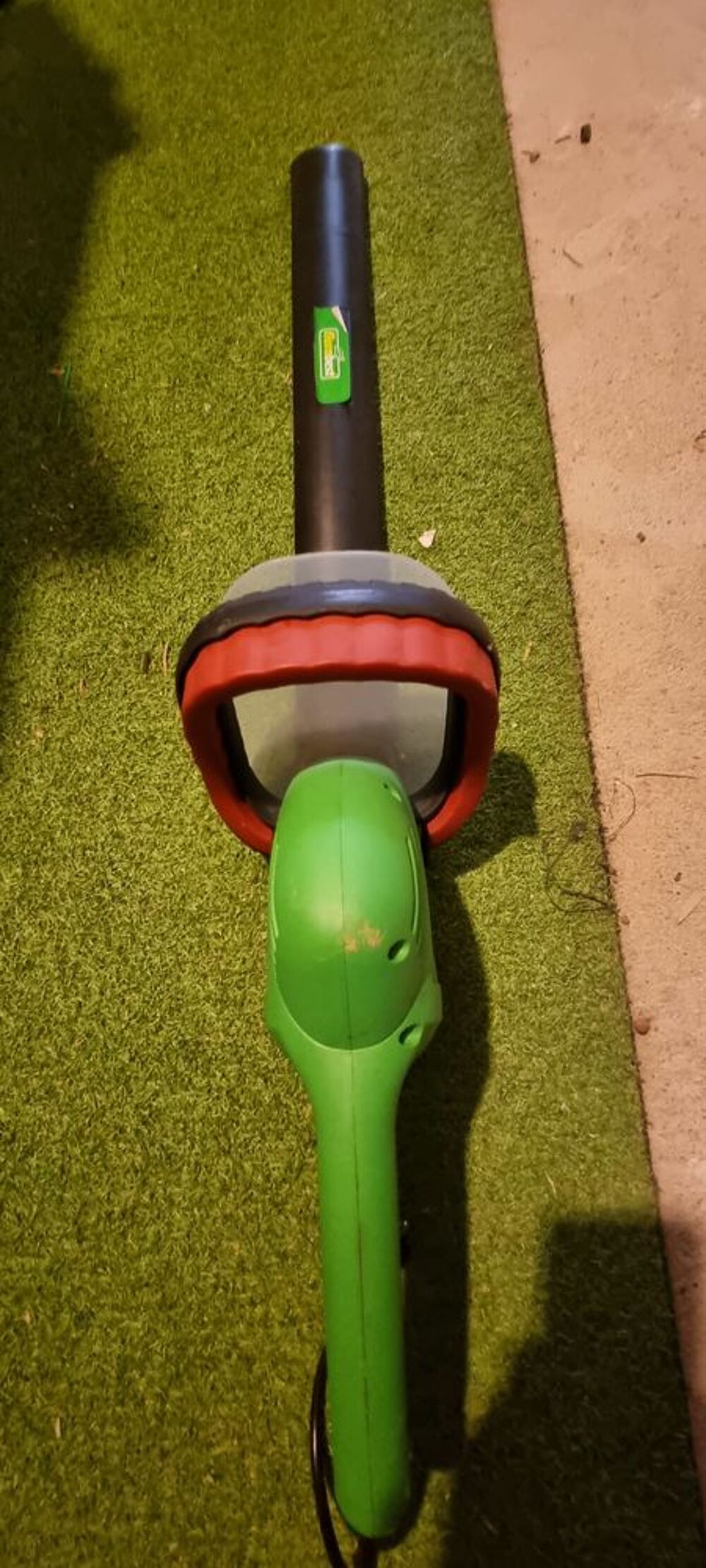 Taille haies &eacute;lectrique Jardin