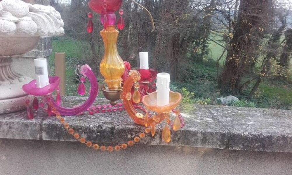 Joli lustre multicolore Décoration