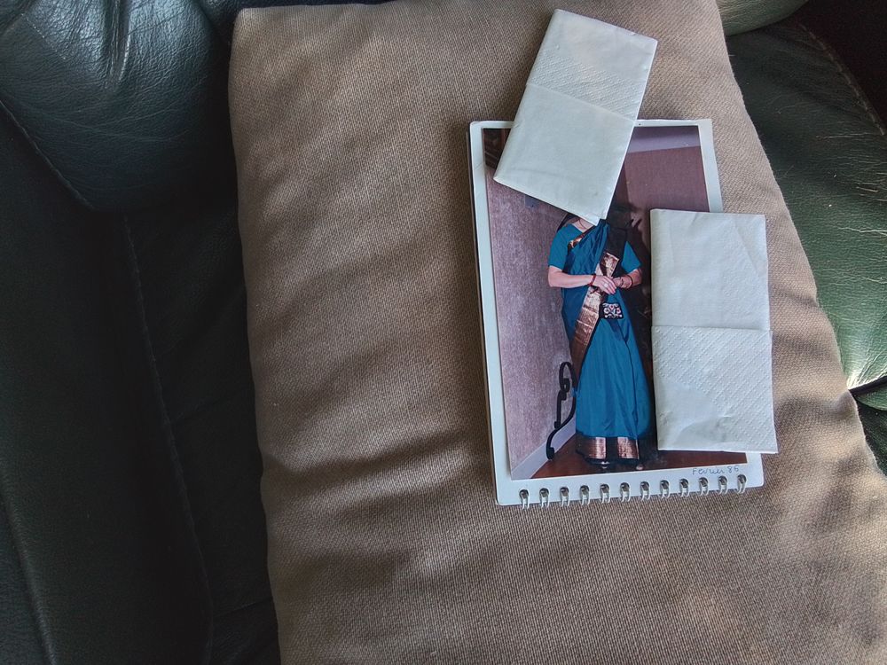 Tr&egrave;s beau sari neuf avec sa bo&icirc;te d origine Vêtements