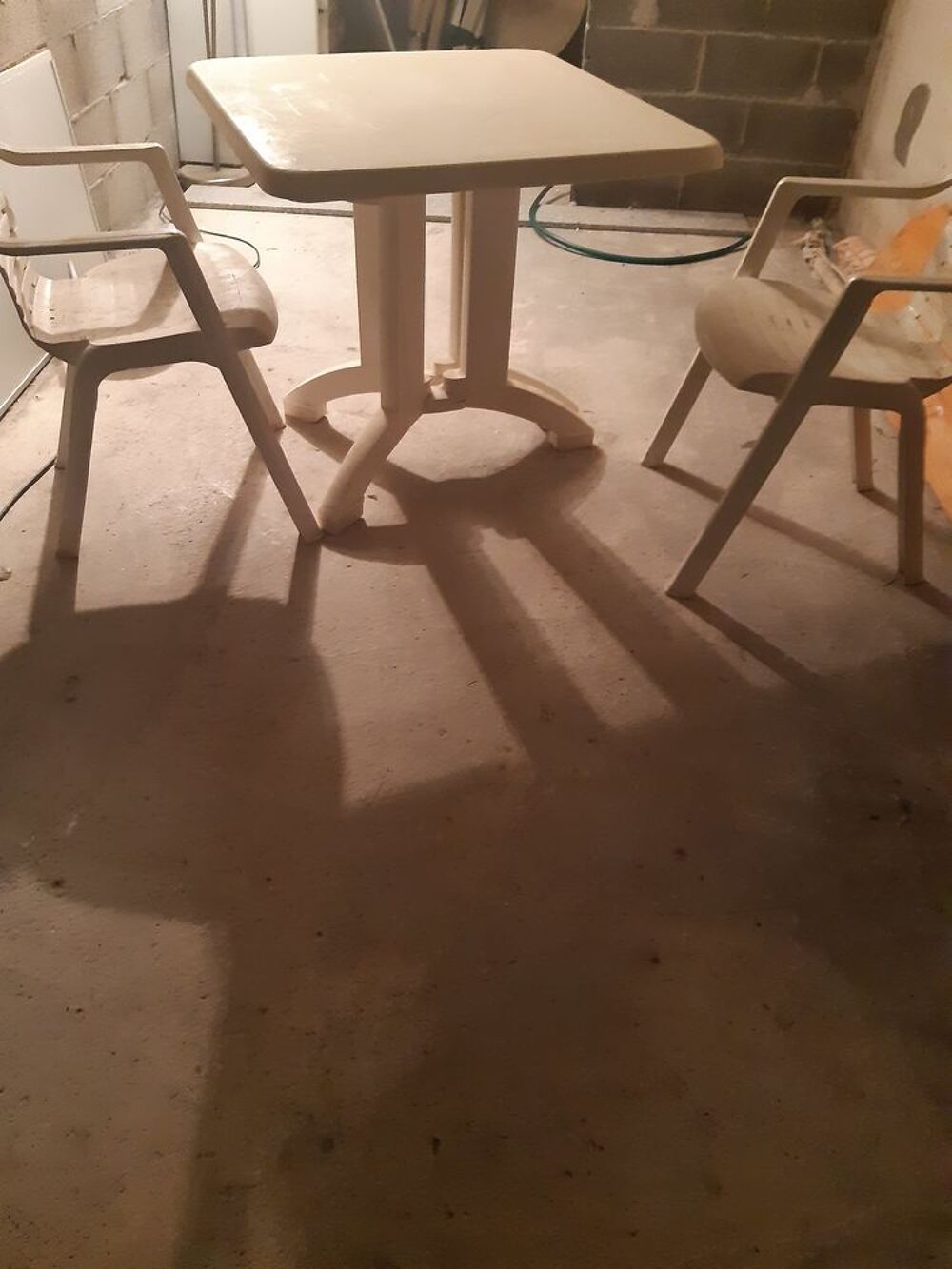 Table balcon ou jardin Meubles