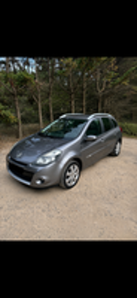 Clio III Estate Clio Estate III dCi 105 eco2 XV De France 2012 occasion 85670 Saint-Paul-Mont-Penit