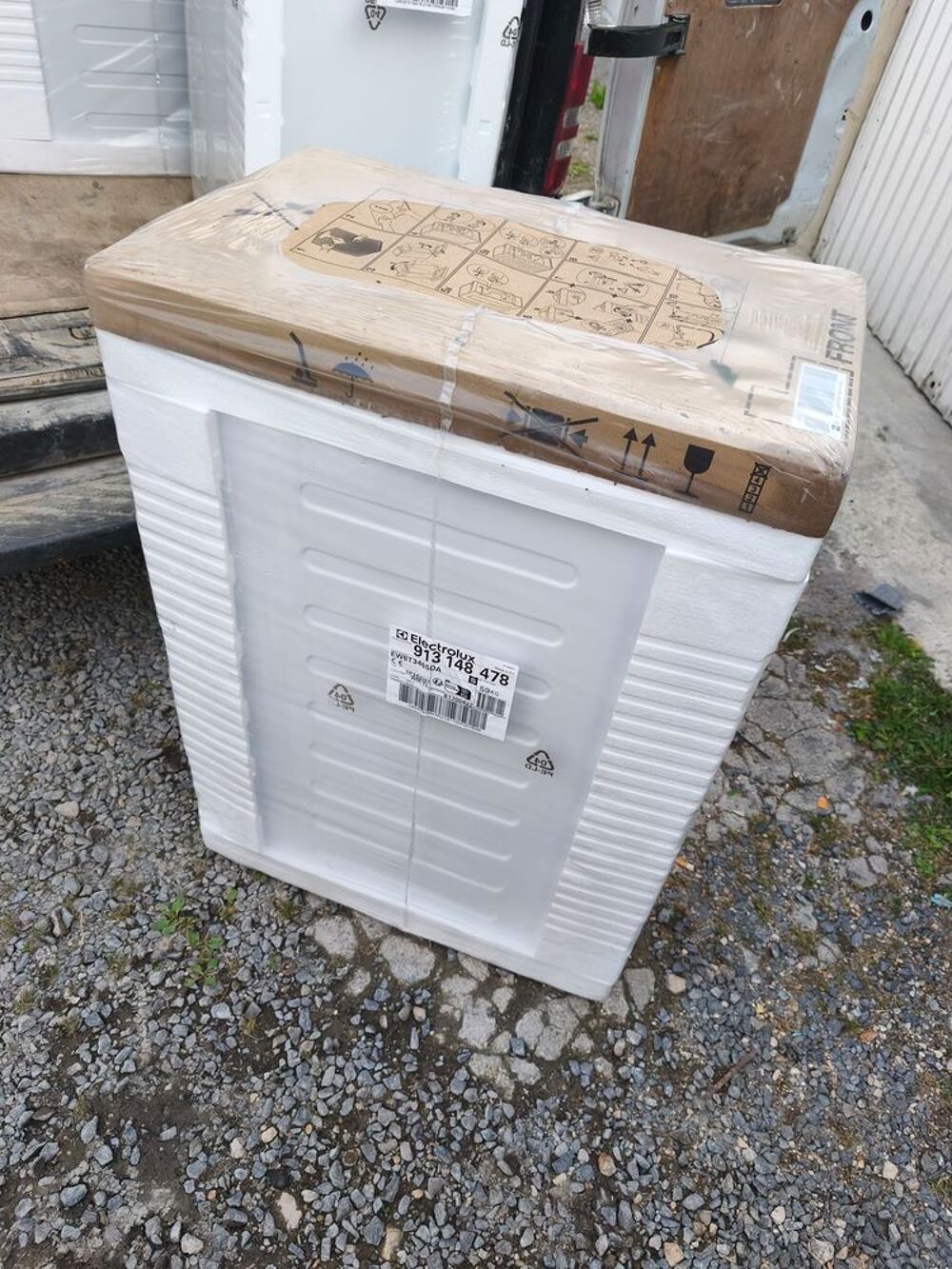 Lave-linge Electrolux PerfectCare 600 ? 6 kg ? NEUF emball&eacute;
Electroménager
