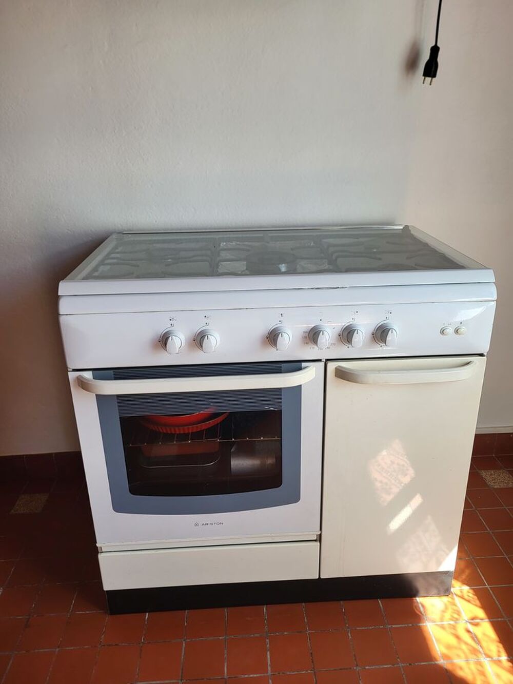 Cuisini&egrave;re &agrave; gaz Electroménager