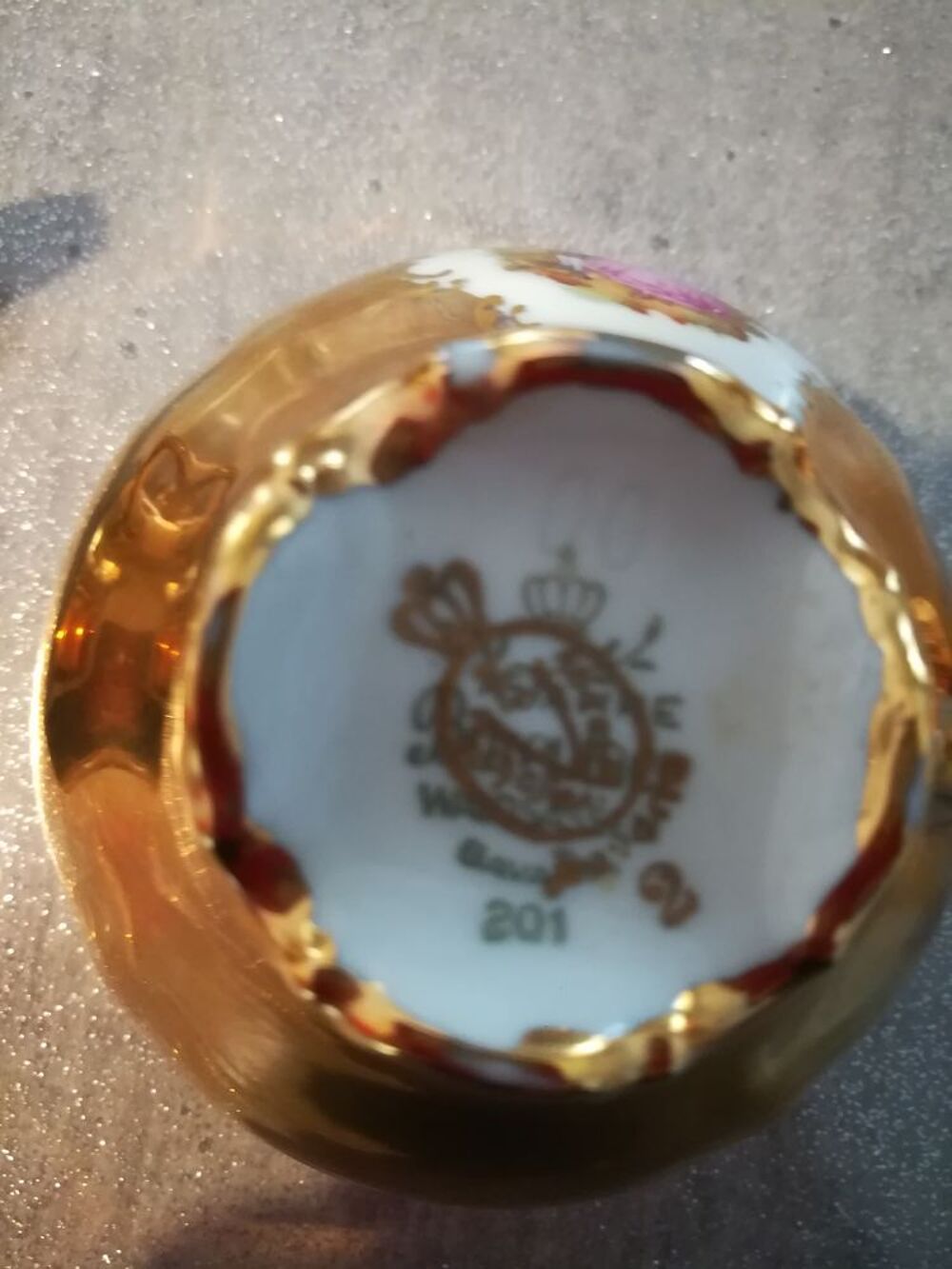 Service &agrave; Caf&eacute; en porcelaine dor&eacute; Cuisine