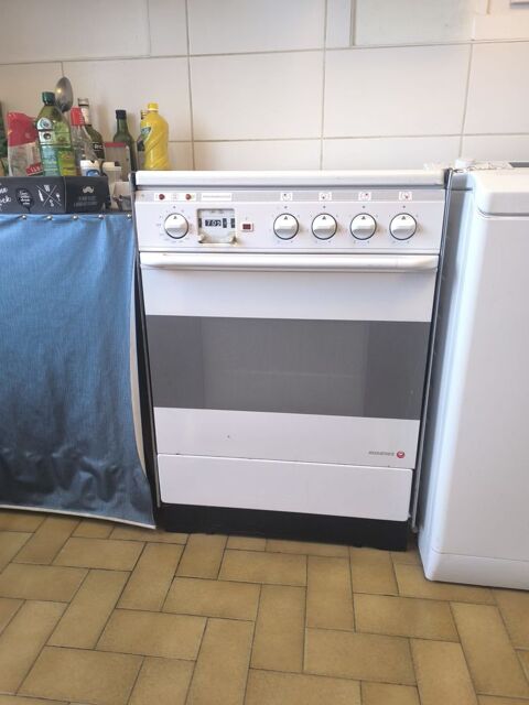 Annonces similaires
1/2
Cuisini�re �lectrique 40 Rodez (12)