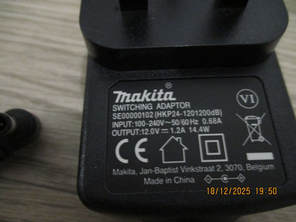 Chargeur makita Bricolage