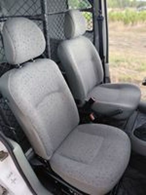 Kangoo Express KANGOO EXPRESS 1.5 dCi - 70 CONFORT 2004 occasion 17150 Mirambeau