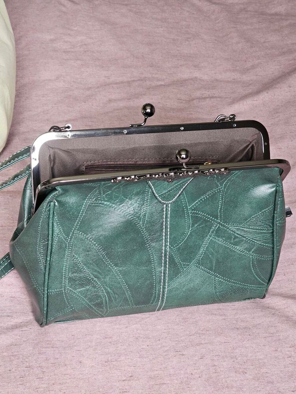 sac &agrave; main vert Neuve Maroquinerie