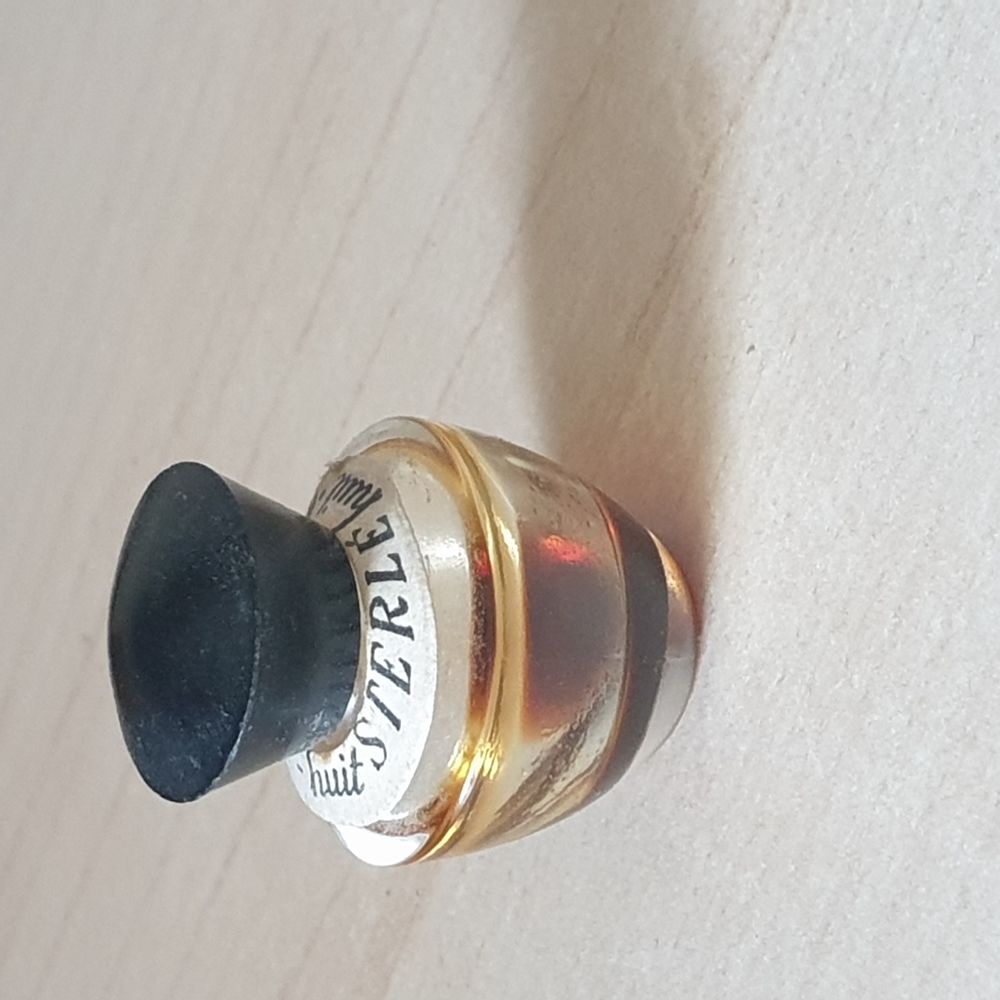 miniature de parfum RARE Huit de Sterl&eacute; 