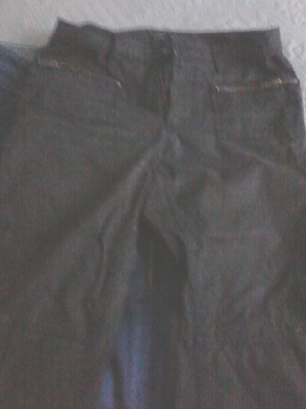 3 pantalons jeans(2 noirs 1 bleu) Vêtements