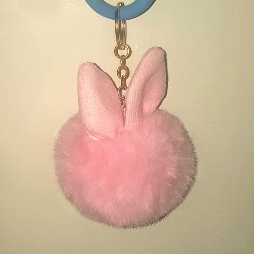 Porte-cl&eacute;, gros pompon lapin rose, NEUF Bijoux et montres