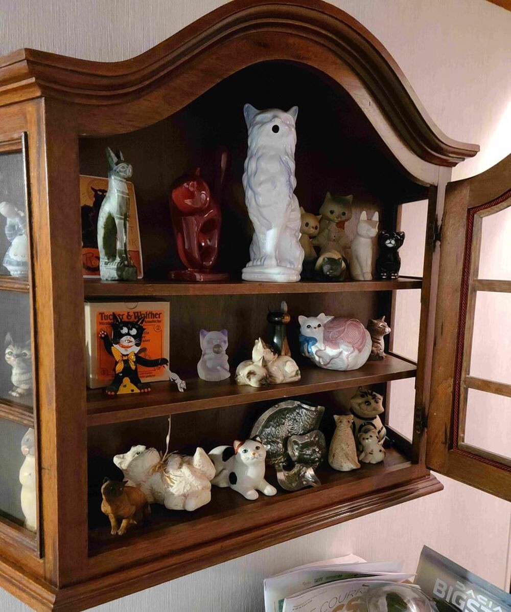 Grande vitrine ancienne Meubles