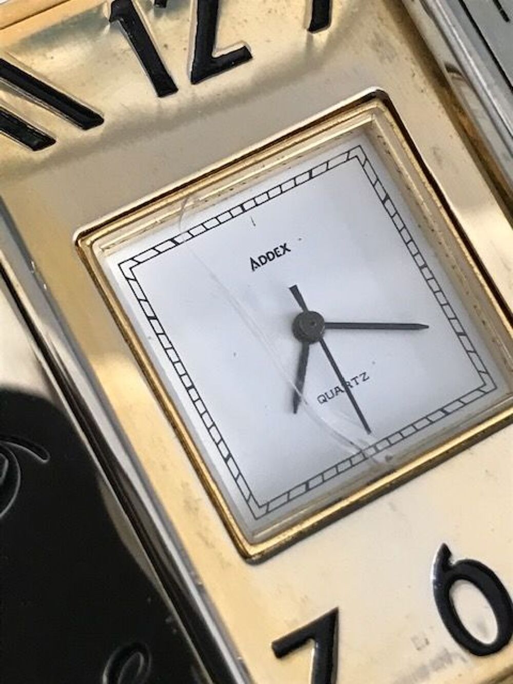 Horloge r&eacute;veil Addex Décoration
