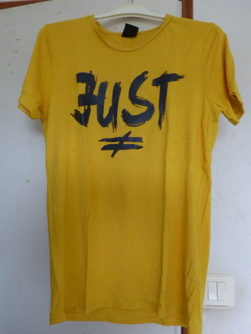 T-shirt taille M Vtements