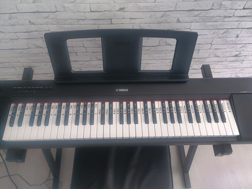 Piano Yamaha num&eacute;rique piaggero NP-15 Jeux / jouets