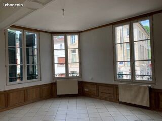  Appartement à louer 4 pièces 85 m²