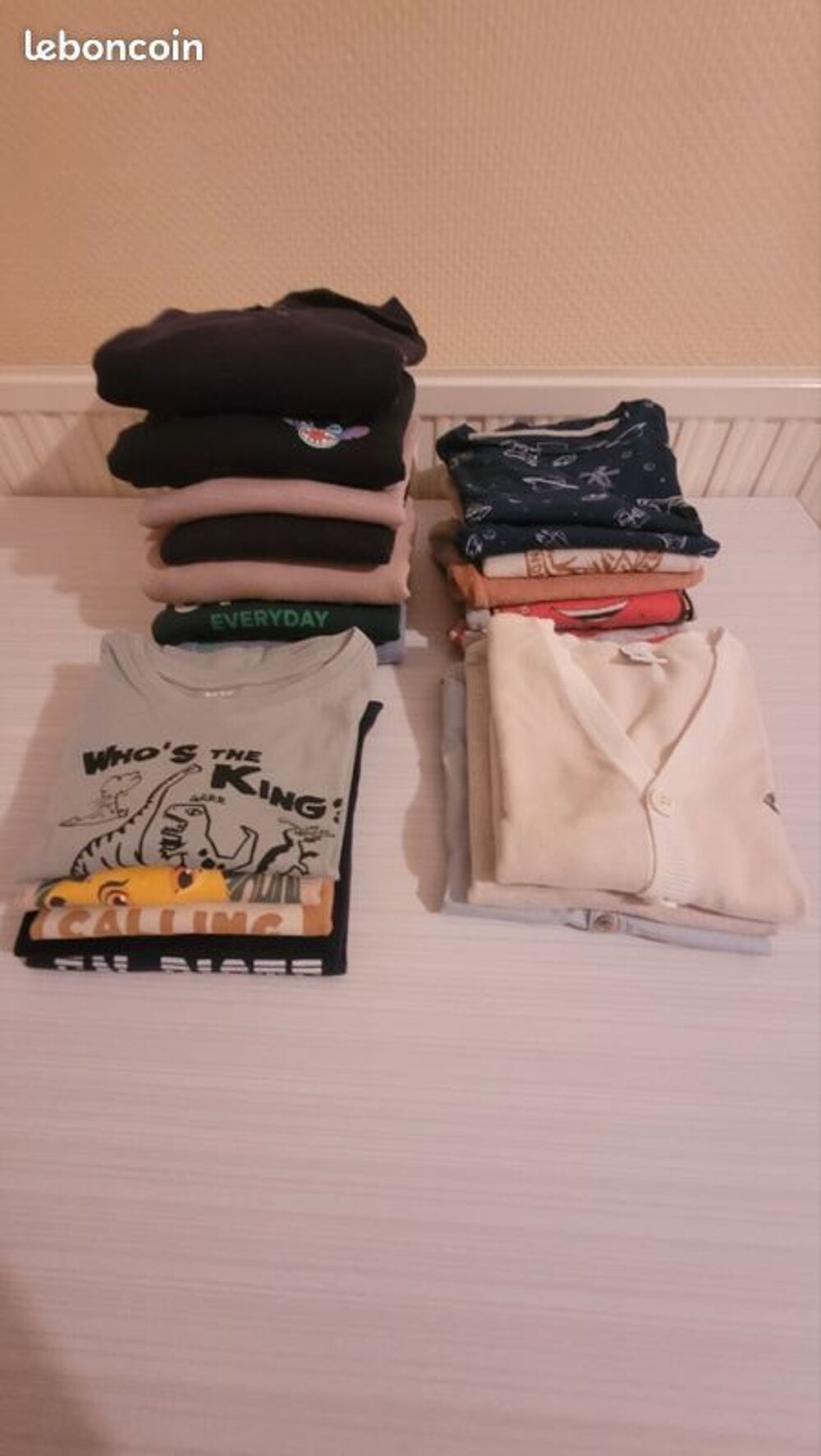 Lot v&ecirc;tements gar&ccedil;on ( 4 ans) Vêtements enfants