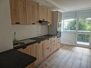Location Appartement appartement 3 pièces 66 m² Thiais