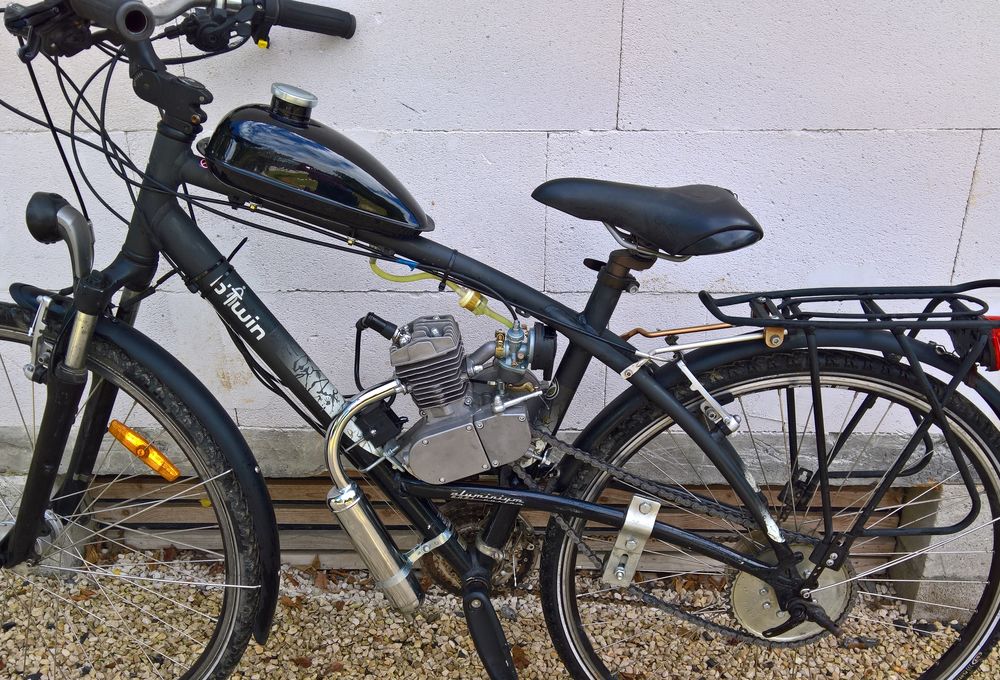 V&eacute;lo &agrave; moteur Vélos