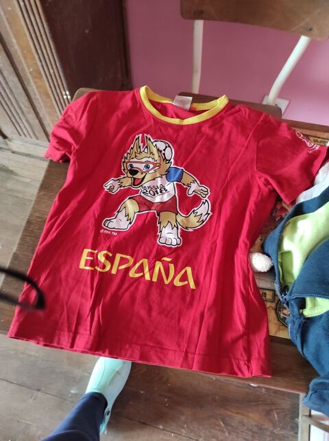 5� ensemble short taille 6 ans 5 Accolay (89)