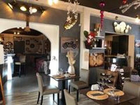   hotel restaurant 