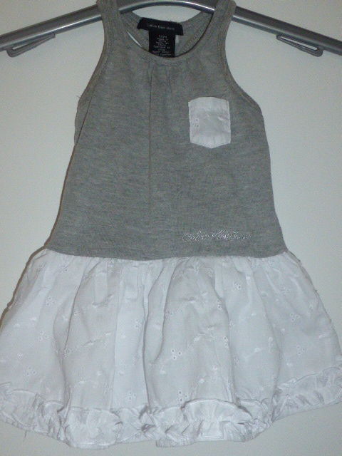 Calvin Kein Jeans Robe sans manche grise avec volant dentell 10 Rueil-Malmaison (92)