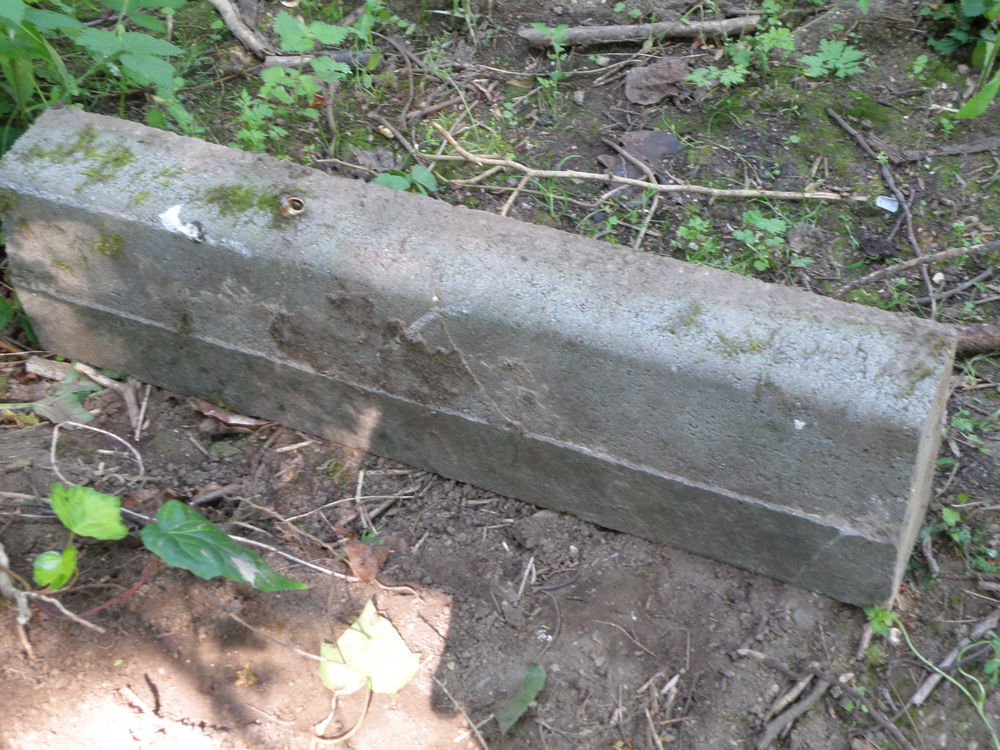 chutes de trottoir 5.13 ml au total et 4 neuves de 1 m Jardin